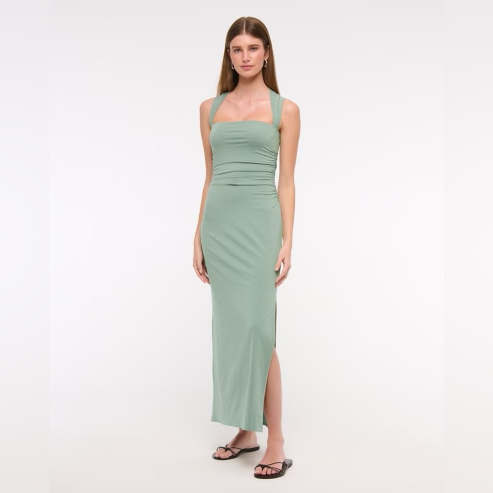 NWT The A&F Ava Knit Midi Dress
